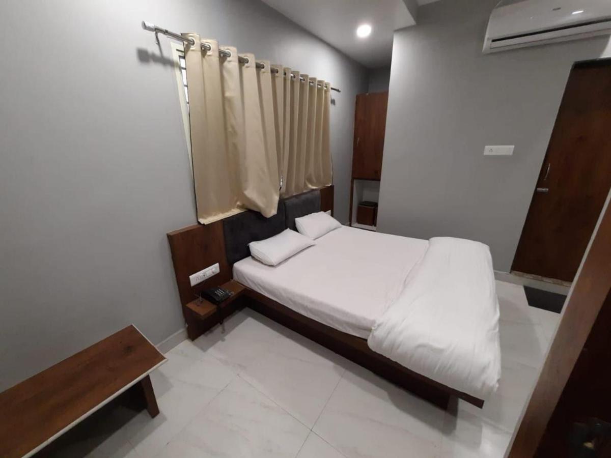 Hotel Shankar Ujjain Zewnętrze zdjęcie