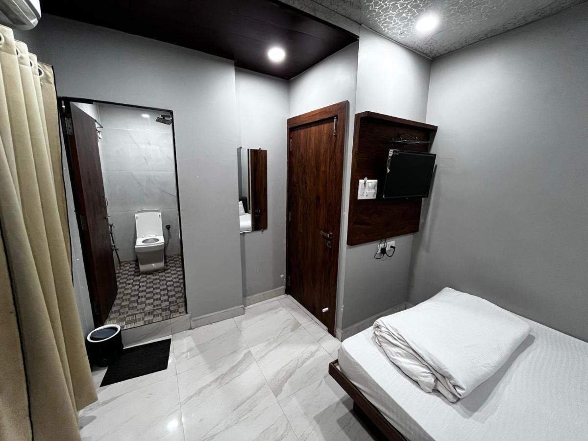 Hotel Shankar Ujjain Zewnętrze zdjęcie
